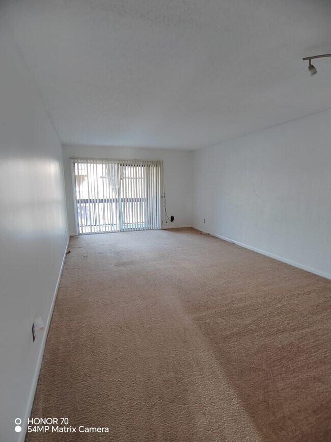 Photo - 6338 Newtown Cir