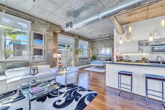 Photo - 410 NW 1st Ave Unit 206