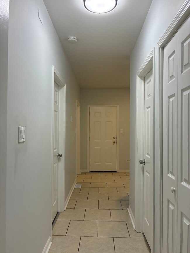 Photo - 8144 S Marshfield Ave Unidad 1