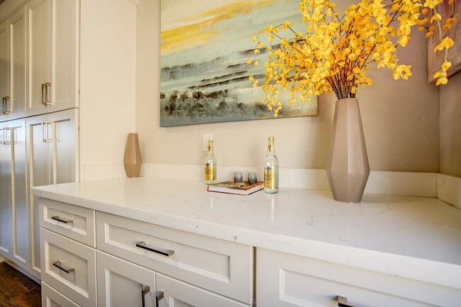 Photo - Hillside Terrace