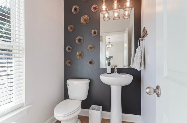 Photo - 1210 Davidson Ave