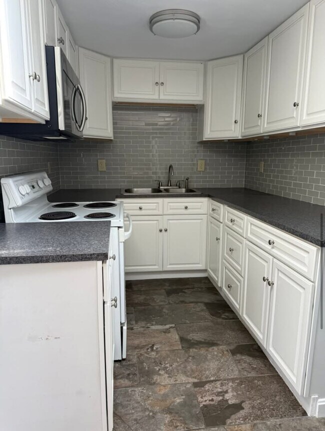 Photo - 300 Smithfield Rd Unit 5-53
