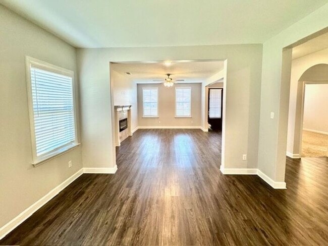 Country Living, Five Minutes From Oakland, TN, Now Leasing a 4 Bedroom 2.5 Bath In @ Hedge Rose