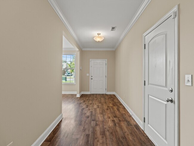 Photo - 114 Summer Pointe Ln NW