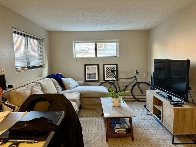 Photo - 70 Lawrence St