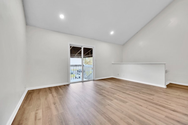 Photo - 801 Burcale Rd Unidad E2