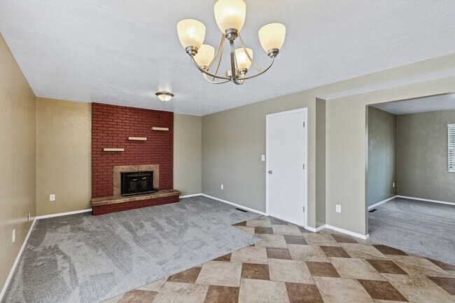 Photo - 4 Bedroom Home for Rent In North Colorado Springs