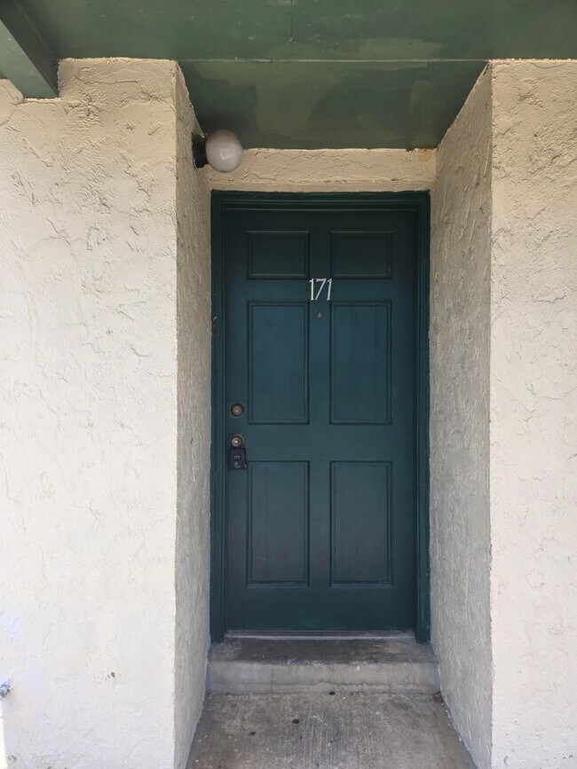 Photo - Palms West Condo- Ozkal Unit P2325-171