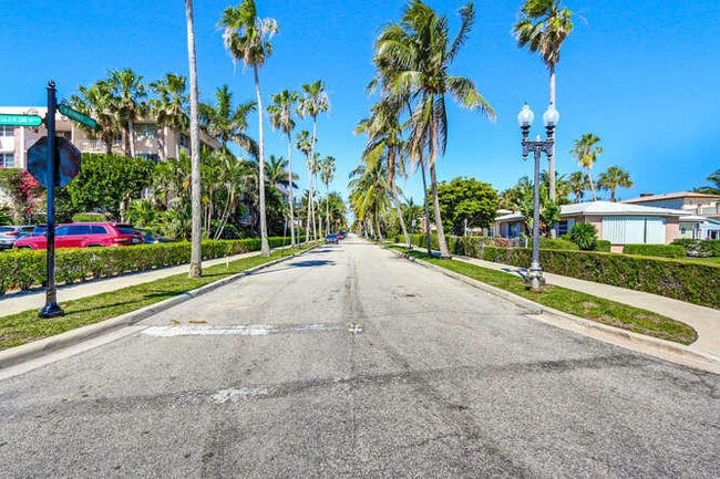 Photo - 917 N Flagler Dr Unit 102