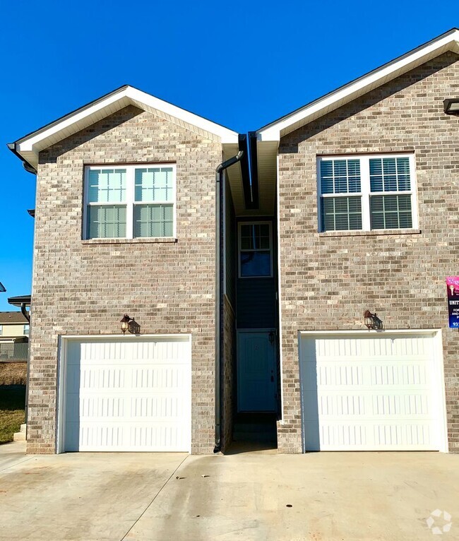 Building Photo - 1728 Manning Dr Unit 3 Rental