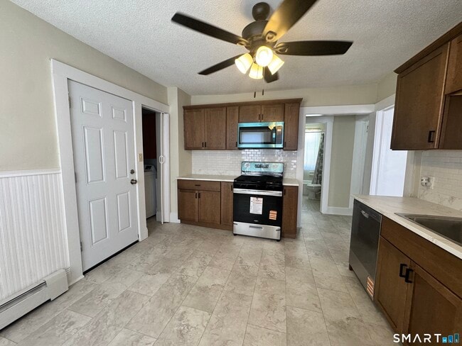 Photo - 73 Brooklawn St Unit 3