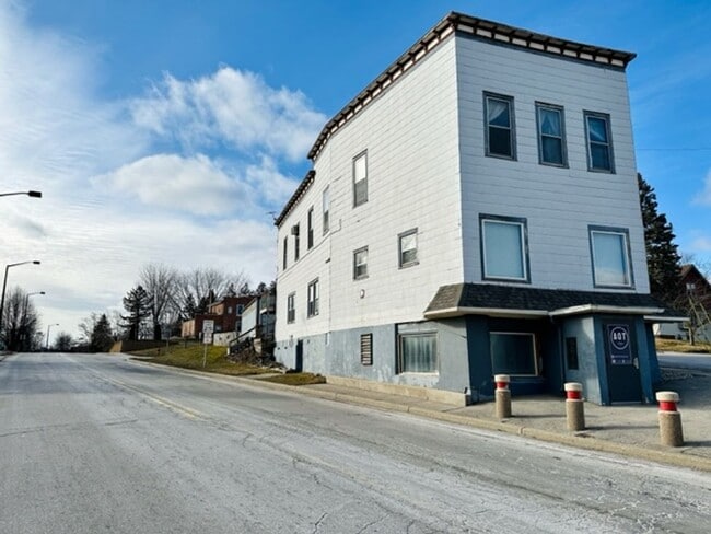 211 Green Bay Rd Unit 4