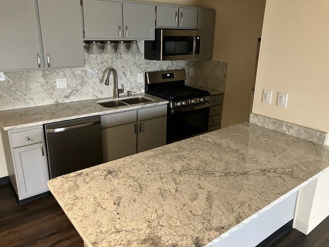 Portage Trail East Apartments