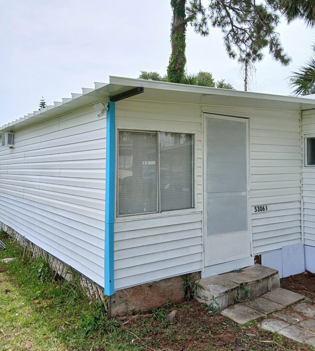 Building Photo - 5306 Landis Ave Unit B Rental