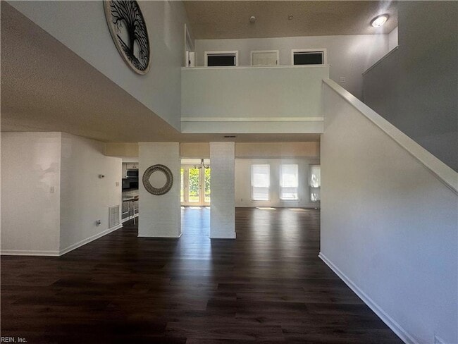 Photo - 4033 Foxwood Dr