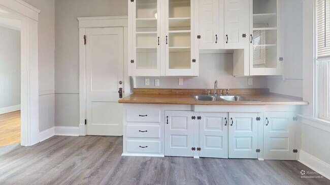 Photo - 2046 Wyandotte Ave Unidad 2046 Wyandotte UP