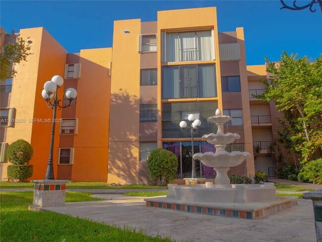 Building Photo - 9400 W Flagler St Unit 313