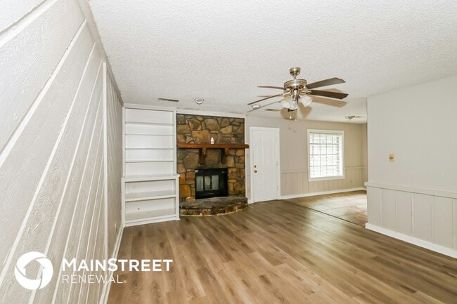 Photo - 6770 Starkenburg Ln