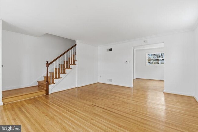 Photo - 4813 20th Pl N