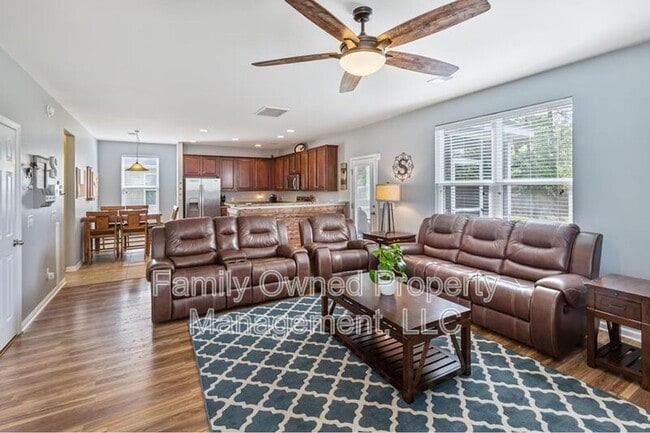 Photo - 159 Meadow Wood Rd