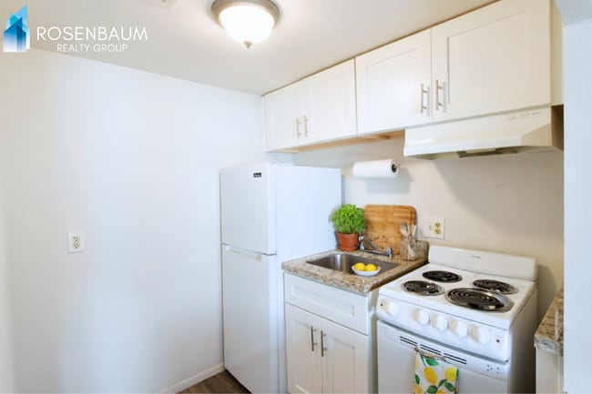 Photo - 9230 N 6th St Unit 9