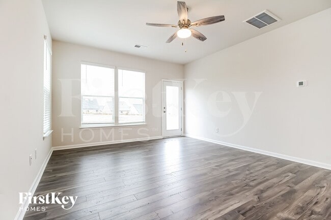 Photo - 602 Goldburn Wy