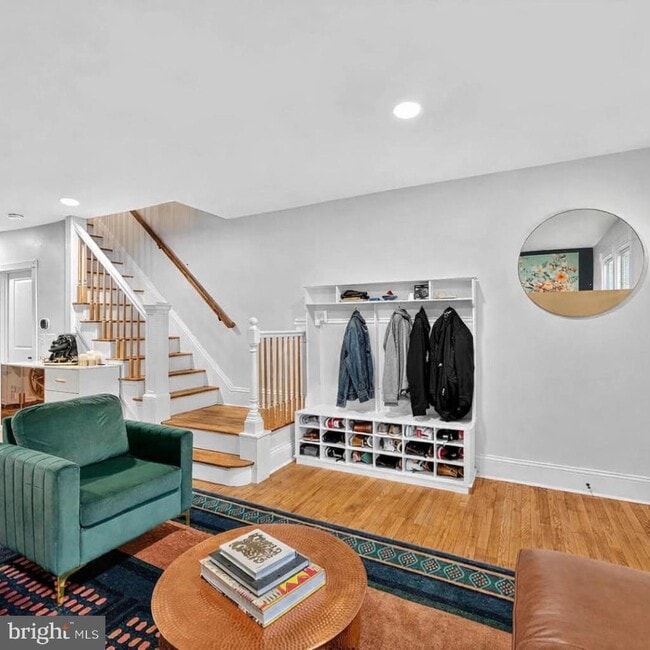 Photo - 147 E Liberty St