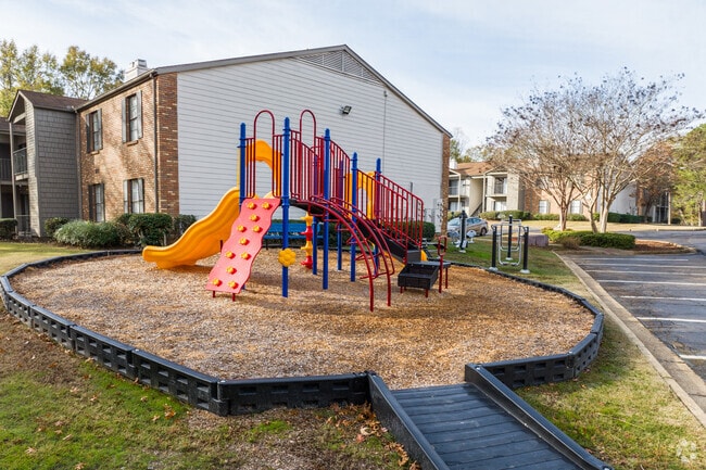 ¡Área de juegos para niños - Woodridge Apartments