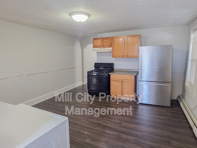 Photo - 343 Auburn St