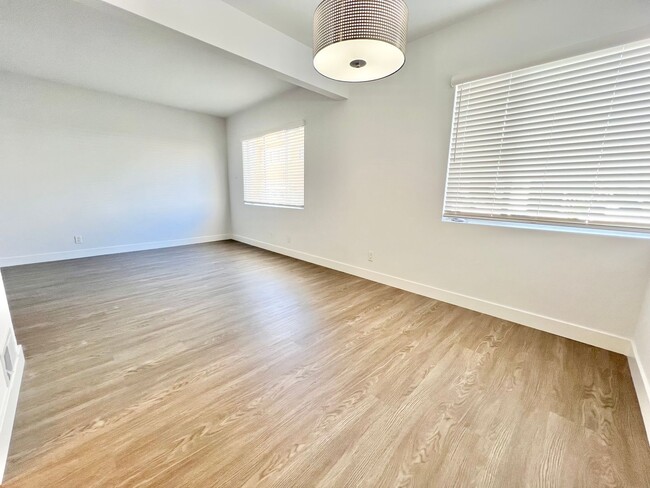 Photo - Modern 2 Bedroom Peninsula Gem Steps from the Shore Unit B