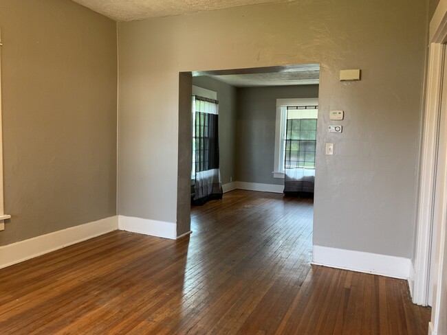 Building Photo - 1124 N 26th St Rental