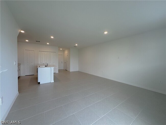 Photo - 28521 SWEET MEADOW Dr