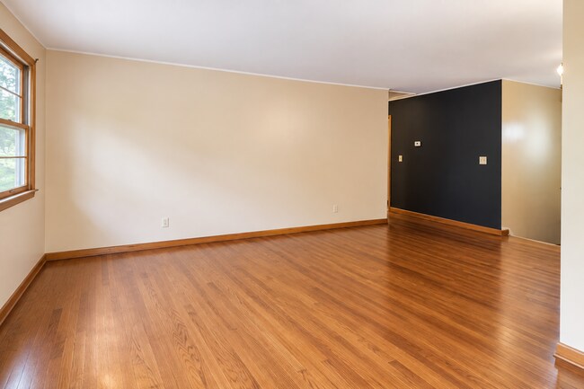 501 S Swain Ave Unit 1