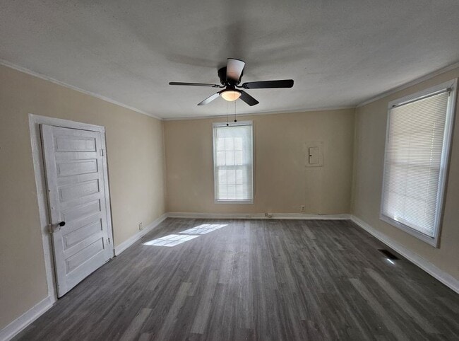 Photo - 1101 Truitt Ave