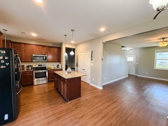 Photo - 268 Chatfield Dr.