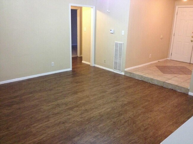 Photo - 7100 Meadow Run