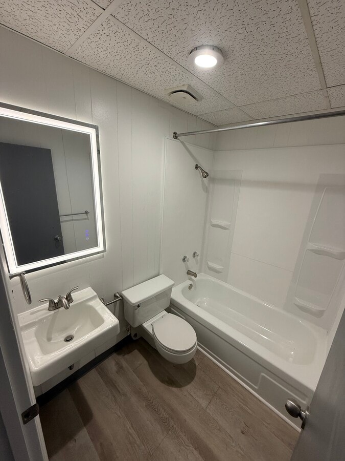 Photo - Woodsdale Apartments Holiday Island Unit 108