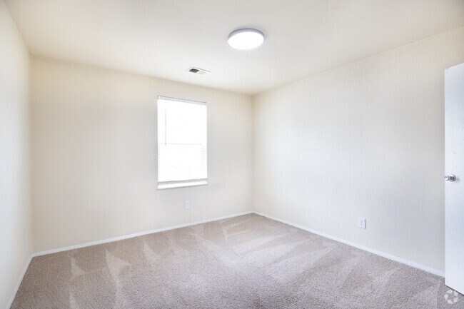 2BR, 1 BA - 840SF - Bedroom