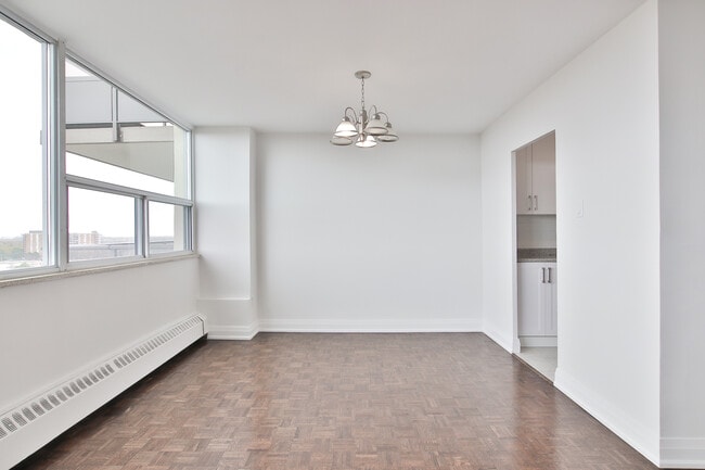 Photo - 185 Shaughnessy Blvd Unité 1504