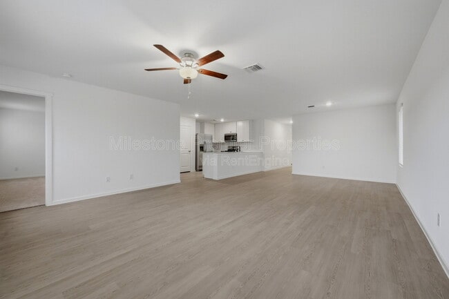 Photo - 209 Cattail Ln