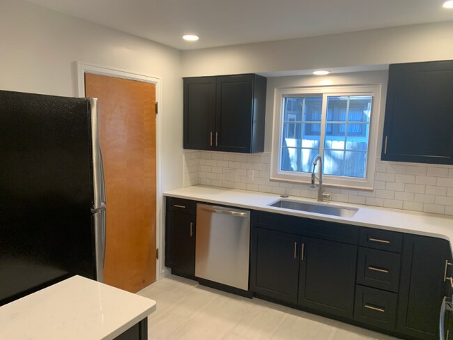 Photo - 2114 Brookdale Rd Unit Lower