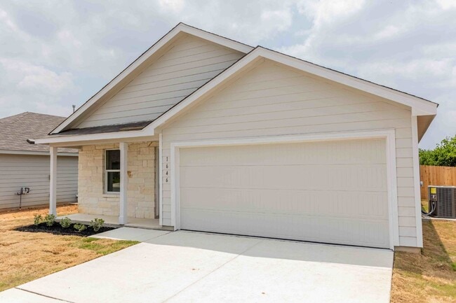 Photo - 1646 Lilyturf Rd