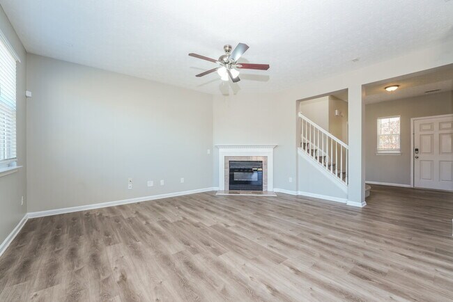 Photo - 1928 White Top Rd SE