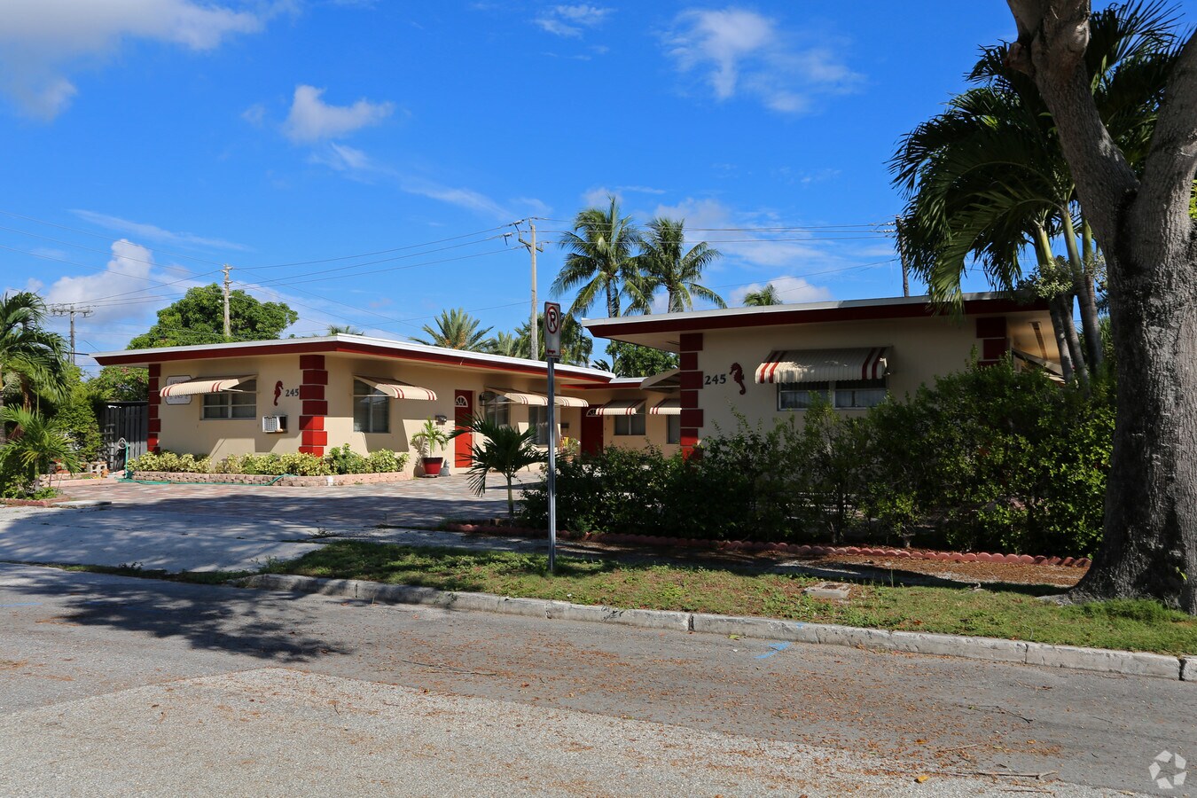 Photo - Katharine Apartments