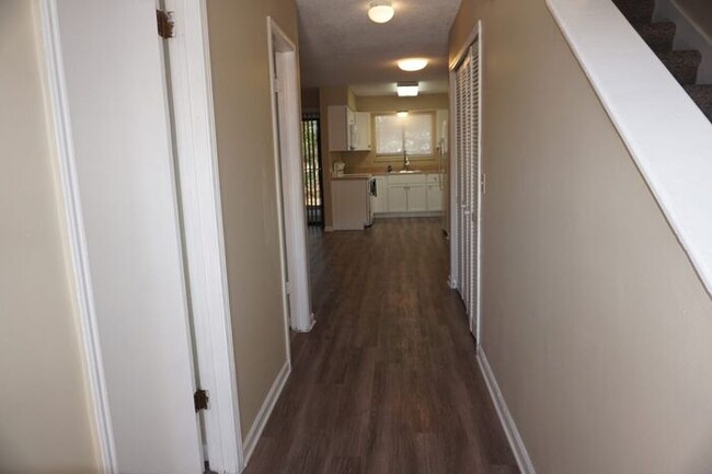 3 Bedroom 3 Bath Townhome located in Arlin... - 3 Bedroom 3 Bath Townhome located in Arlin...