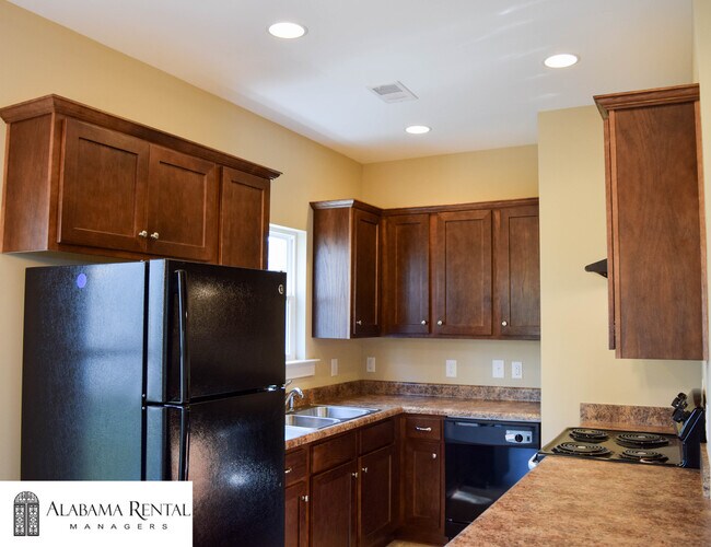 Photo - 839 Kent Dr