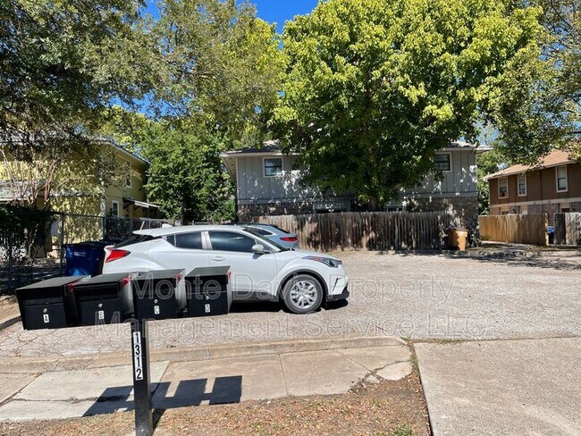 Photo - 1312 Southport Dr Unidad D