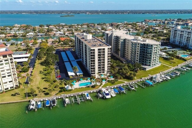 Photo - 690 Island Way Unit 708