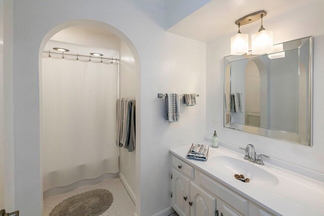 Photo - 5267 Fountainhead Ln