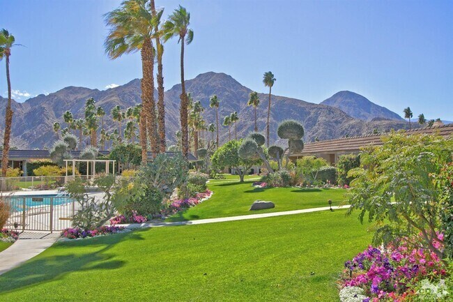 Building Photo - 76975 Roadrunner Dr Rental